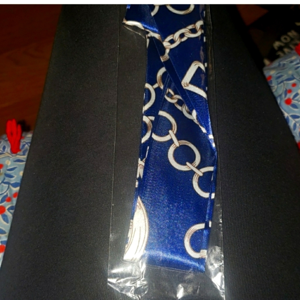 NWT Twilly blue/white link design, great for luxury bag handles/ decoration